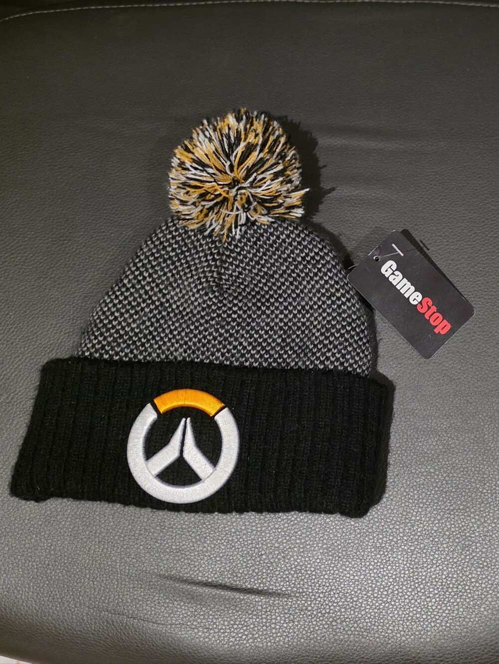 Overwatch Kids Pom Beanie Hat - Black, Gray & Orange